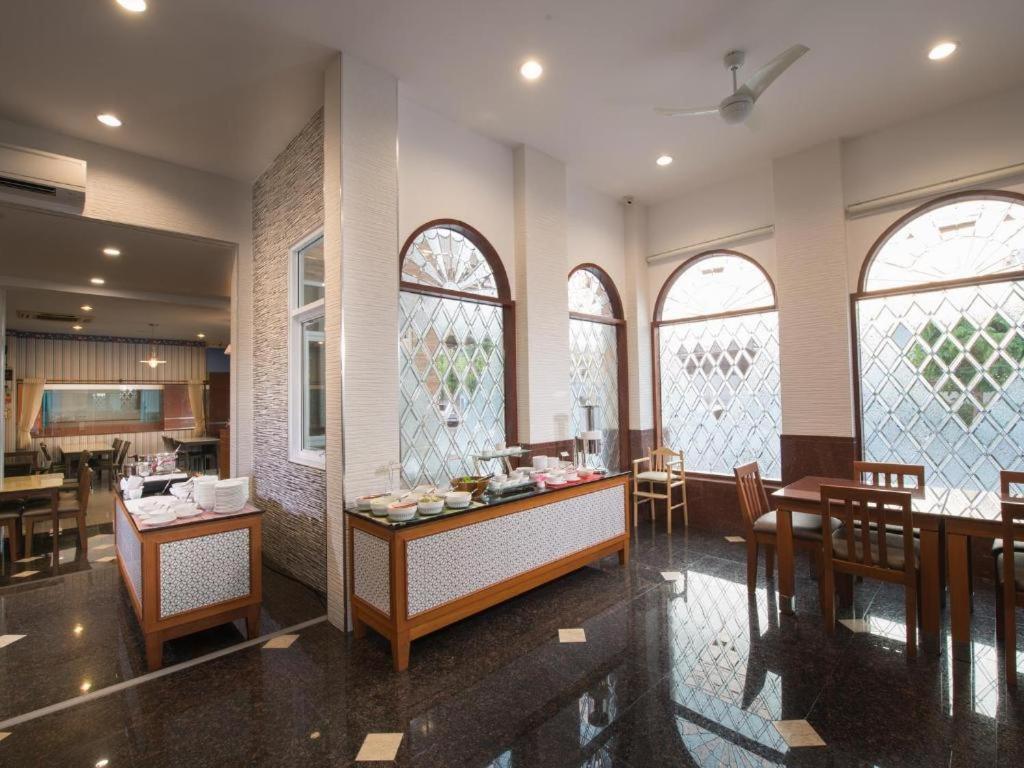 Nartsiri Hotel Ubon Ratchathani Exterior foto